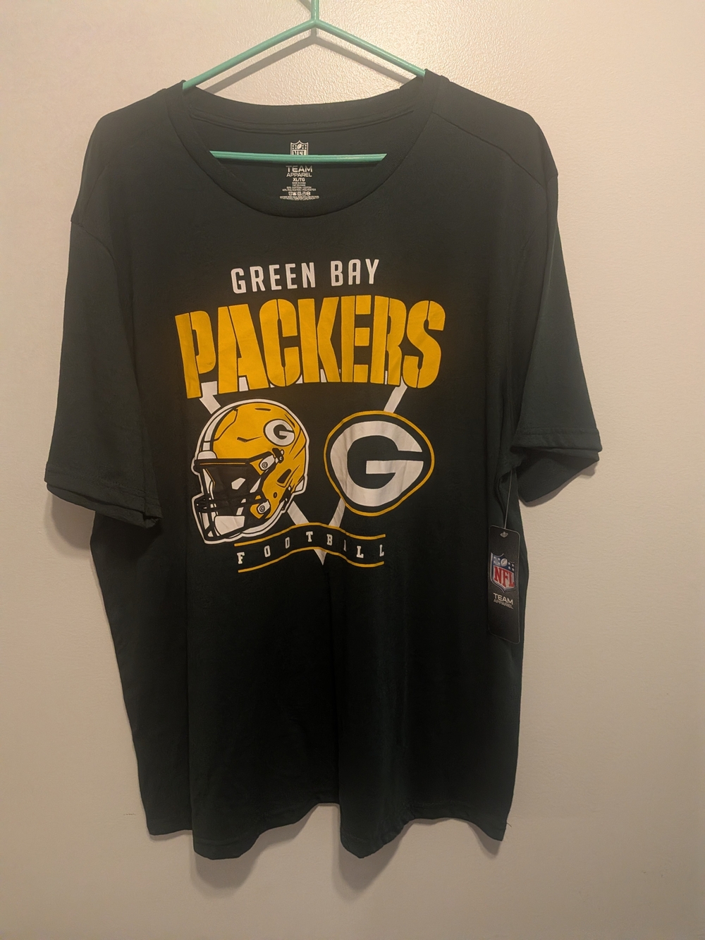 NFL Green Bay Packers Black and Yellow Graphic Tee